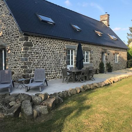 Maison De La Grange, Chaulieu Sourdeval Bagian luar foto