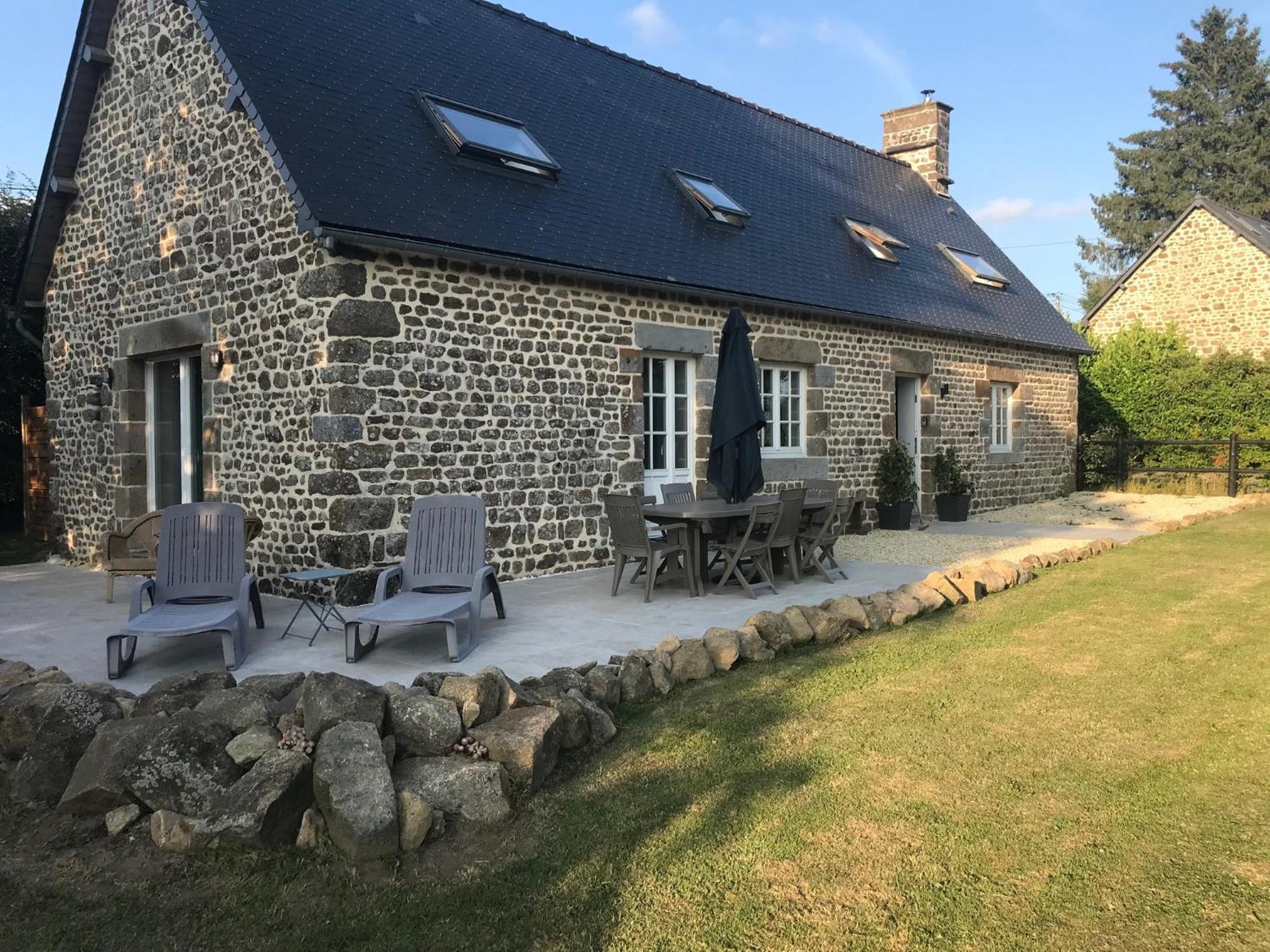 Maison De La Grange, Chaulieu Sourdeval Bagian luar foto
