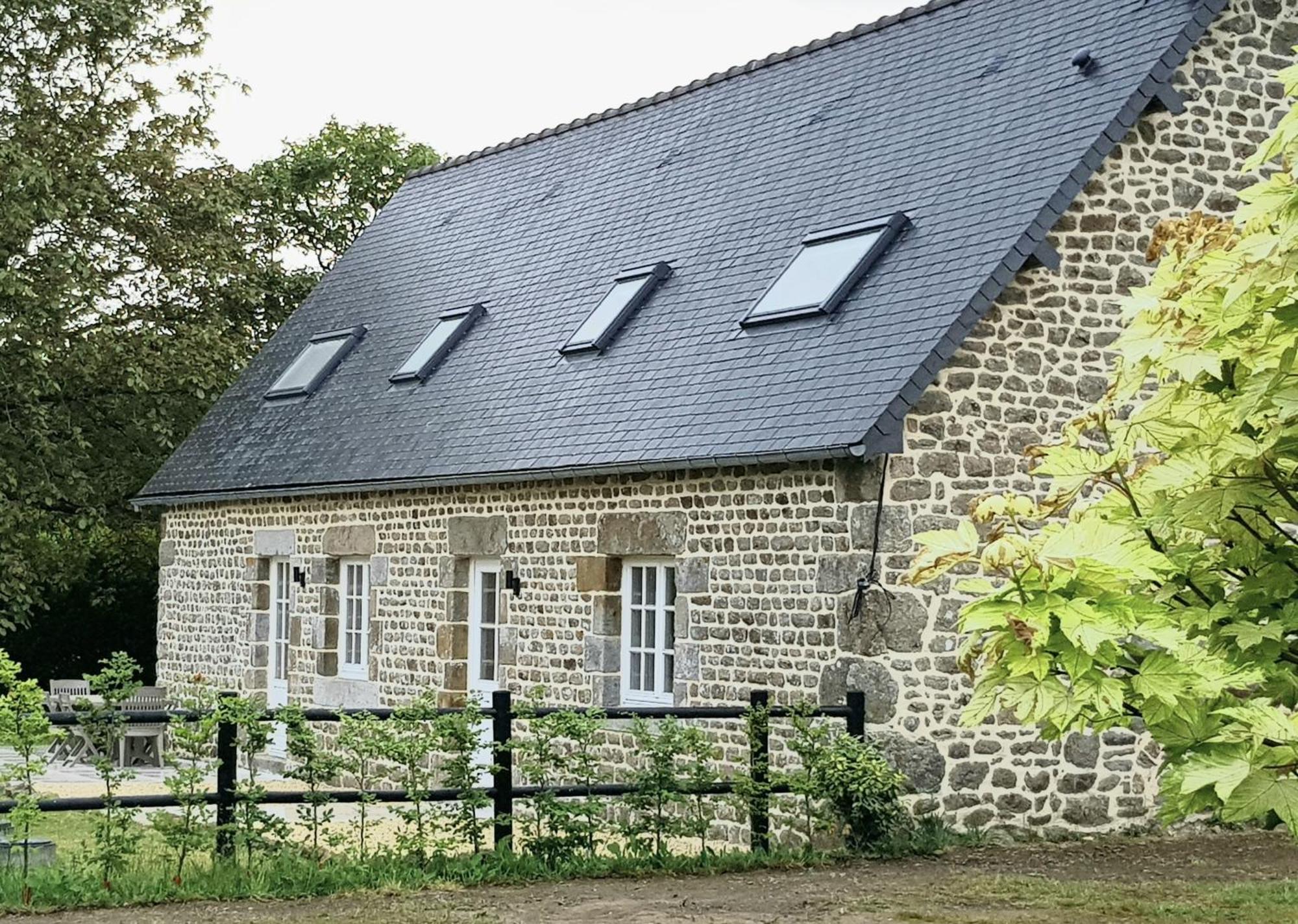 Maison De La Grange, Chaulieu Sourdeval Bagian luar foto